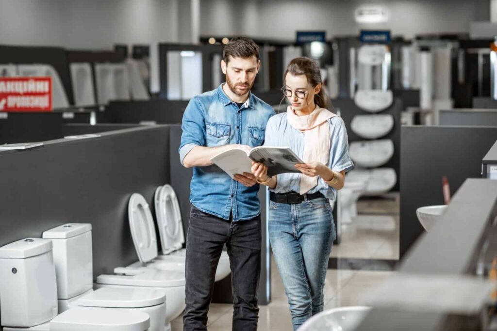 couple choosing toilet